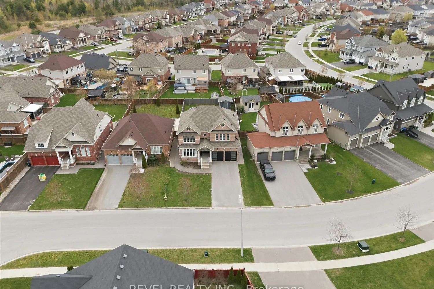 Additional image 15 of 17 Mount Crescent