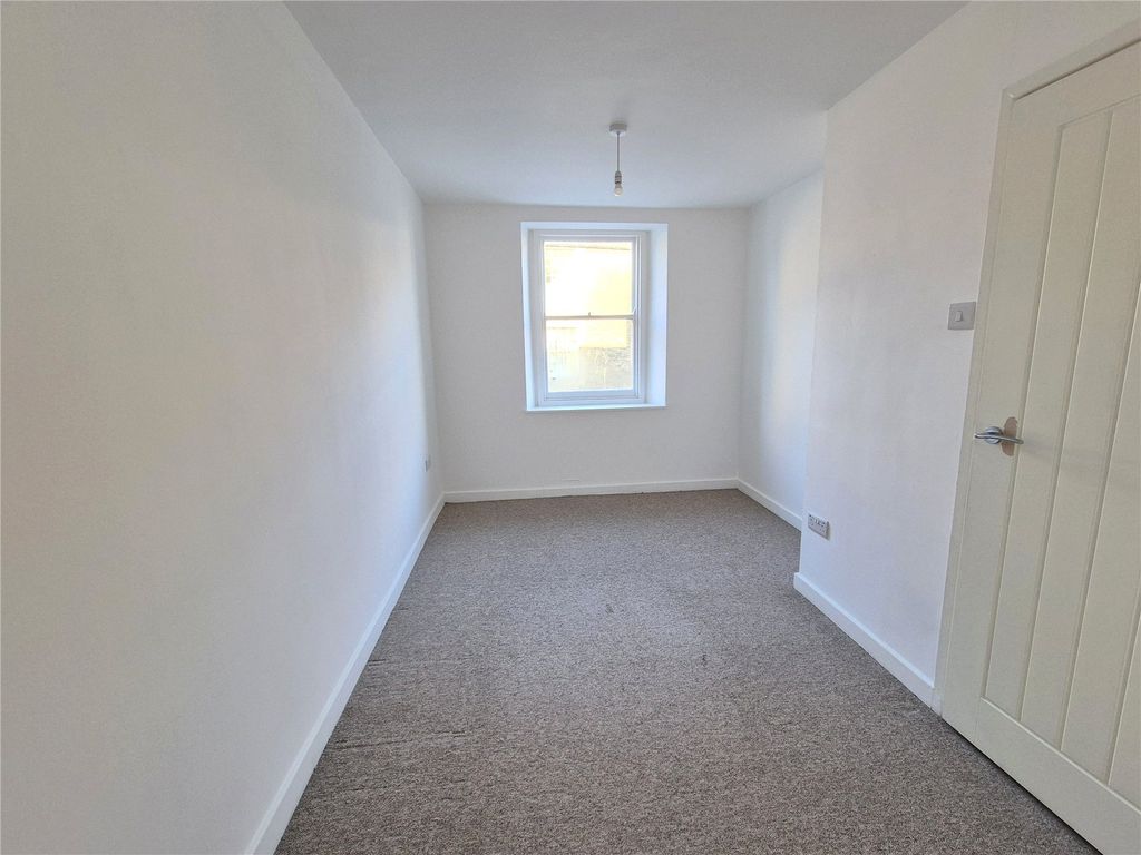 Additional image 6 of 2 bed flat for saleSelwood Road, Frome, Somerset BA11
