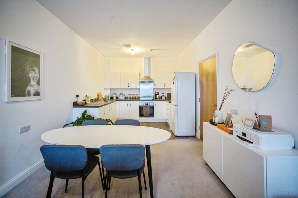Additional image 4 of 2 bed flat for sale4 Sayers Way, Erith DA8