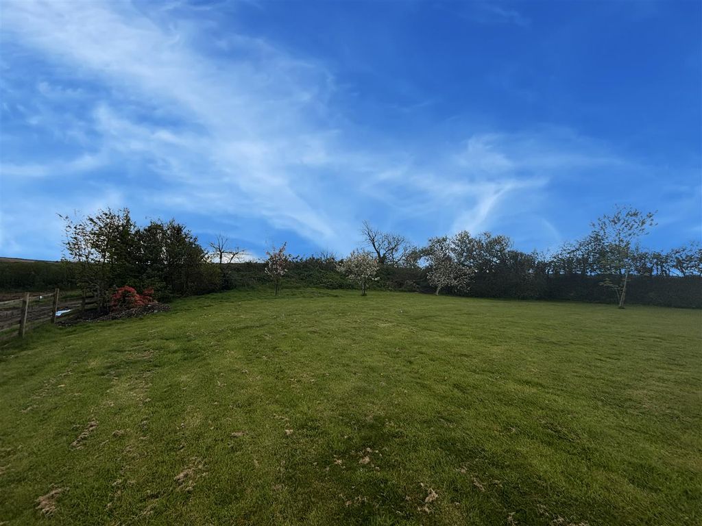 Land for saleHelston TR13 photo 2