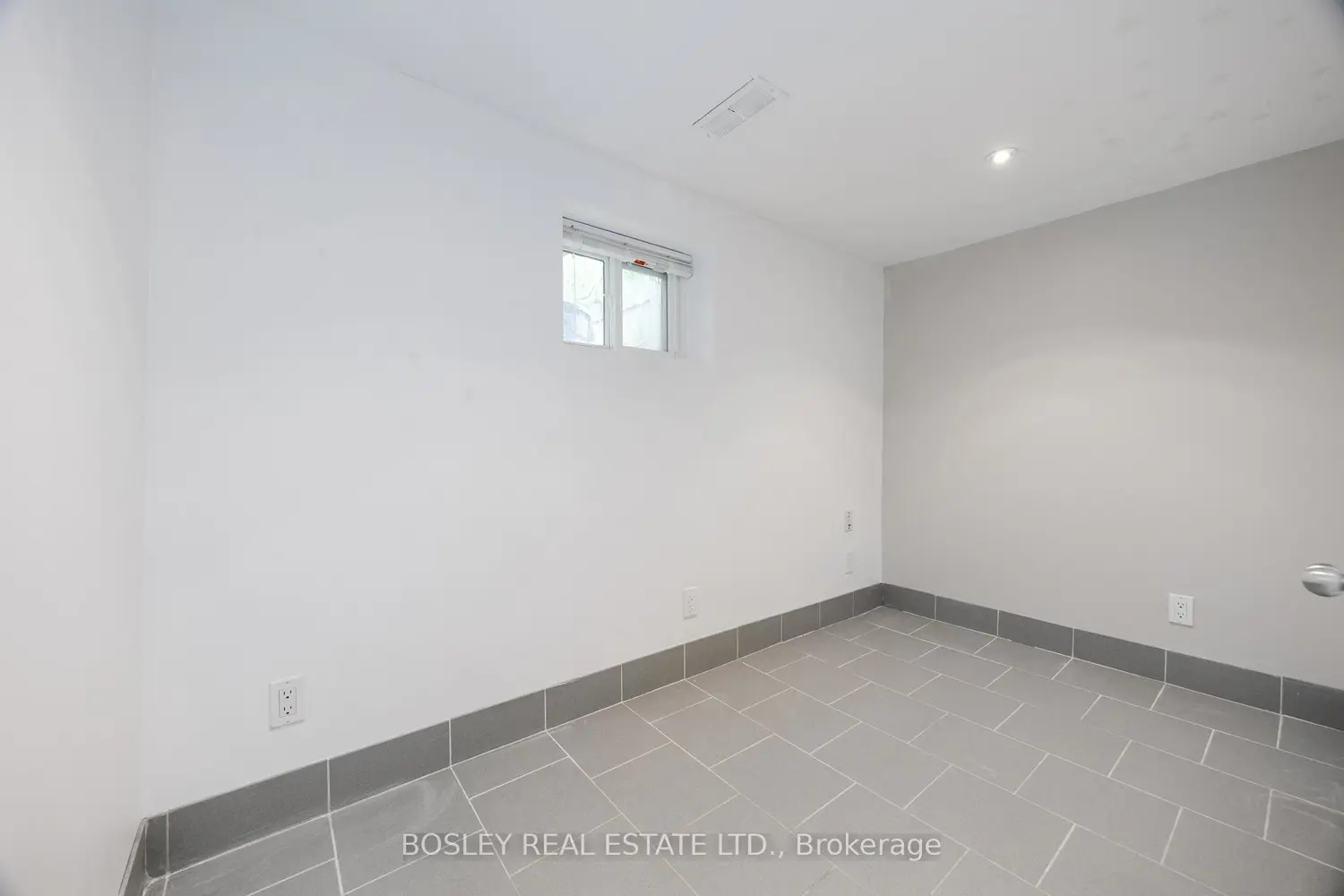 Additional image 17 of 651 Cosburn Avenue