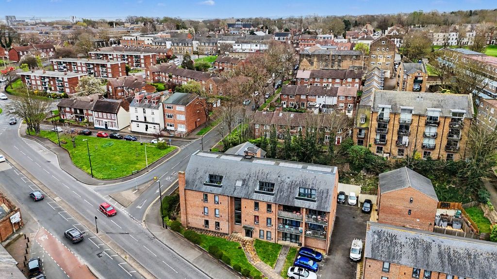 Additional image 17 of 2 bed flat for saleDock Road, Chatham ME4