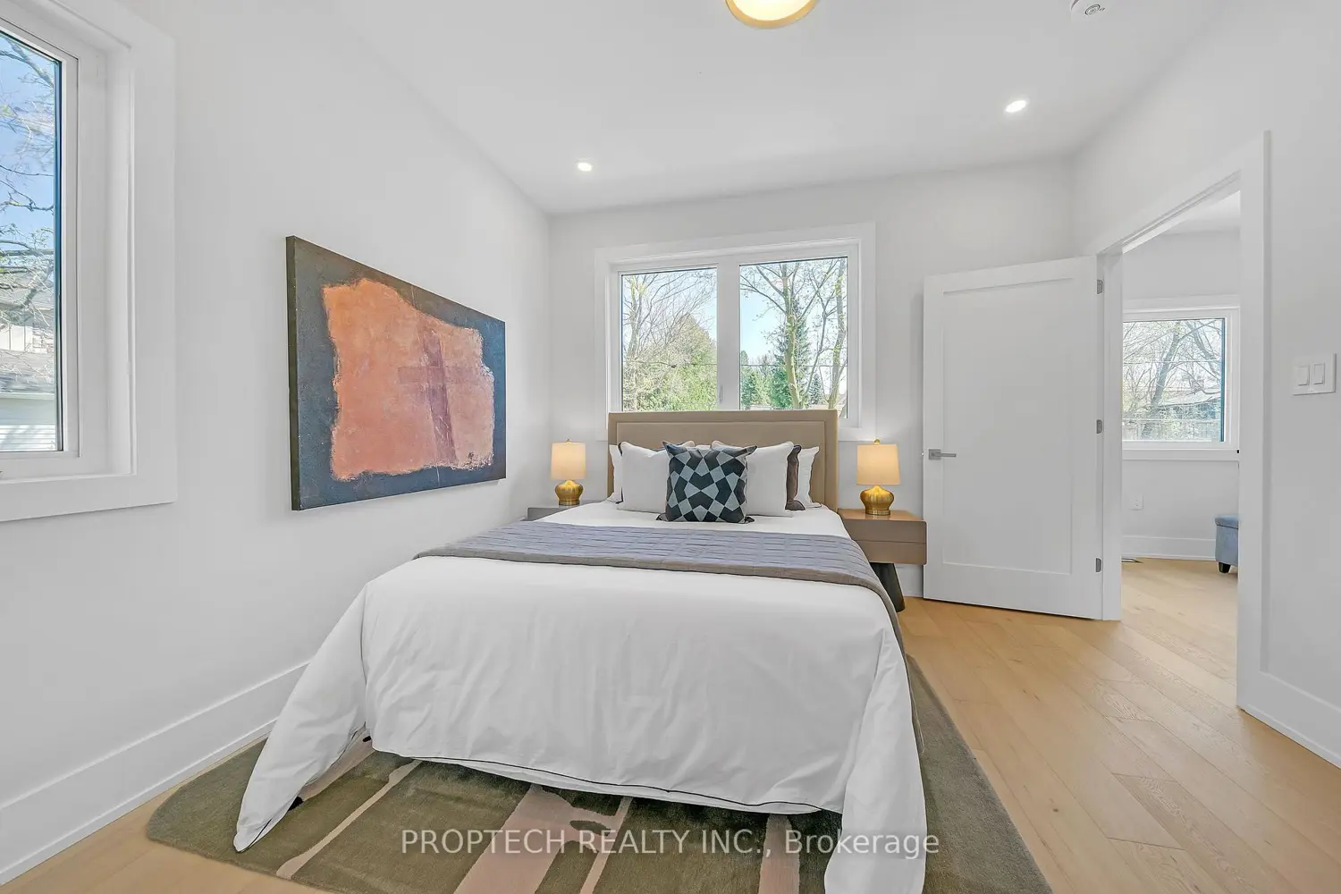 6030 Hillsdale Drive photo 2