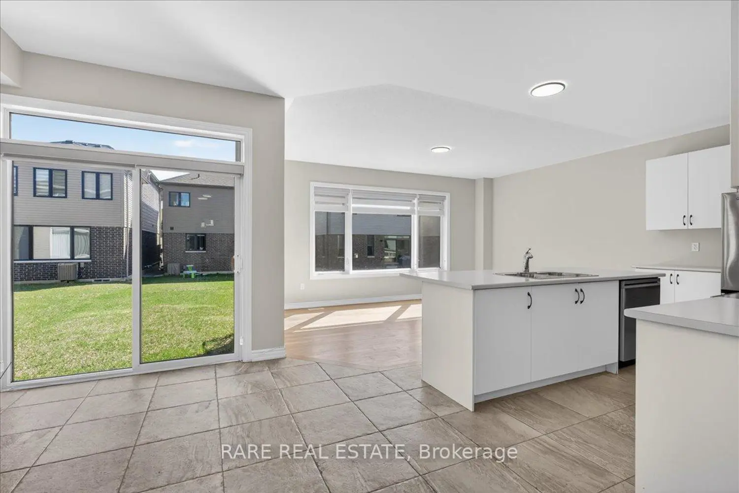 Additional image 3 of 38 Rochester Drive