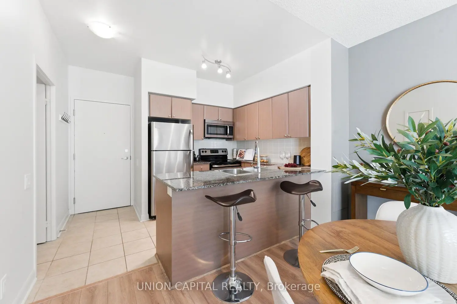 Additional image 5 of 525 Wilson Avenue 147