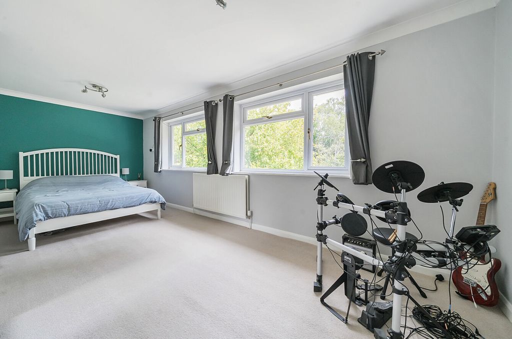 Additional image 25 of 6 bed detached house for saleGables Road, Church Crookham, Fleet, Hampshire GU52