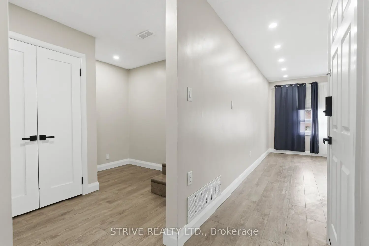 290 Lakeview Park Avenue photo 2