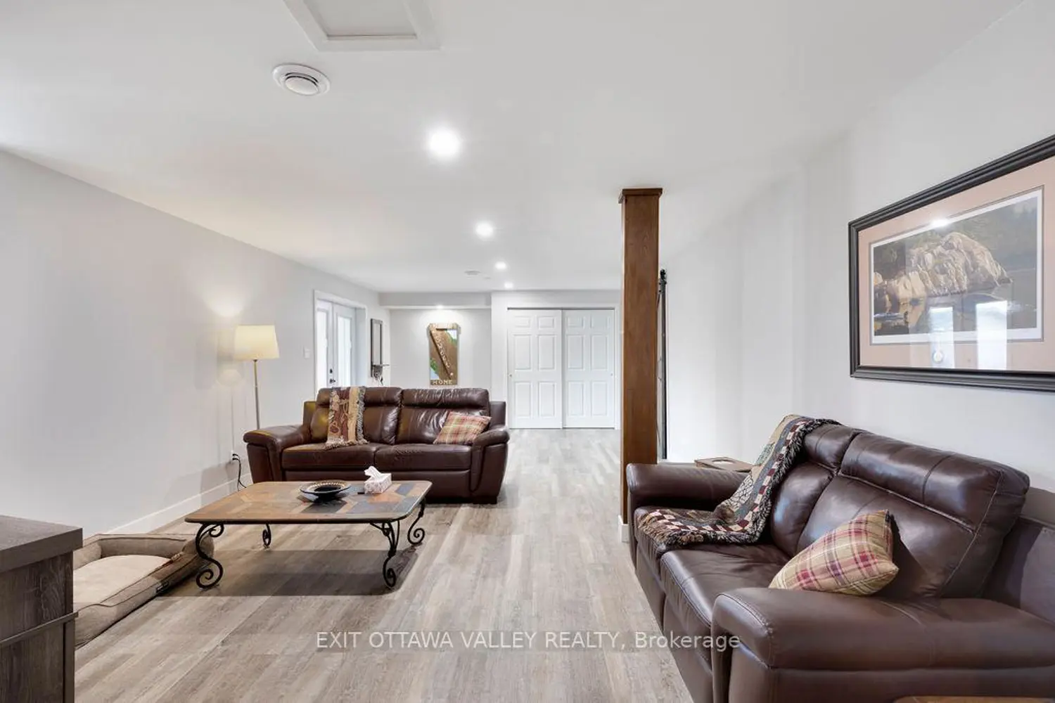 Additional image 16 of 39090 Combermere Road