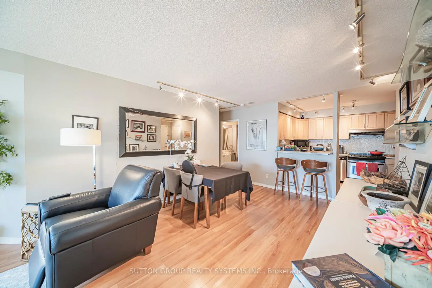 Additional image 8 of 2261 Lakeshore Boulevard 1201