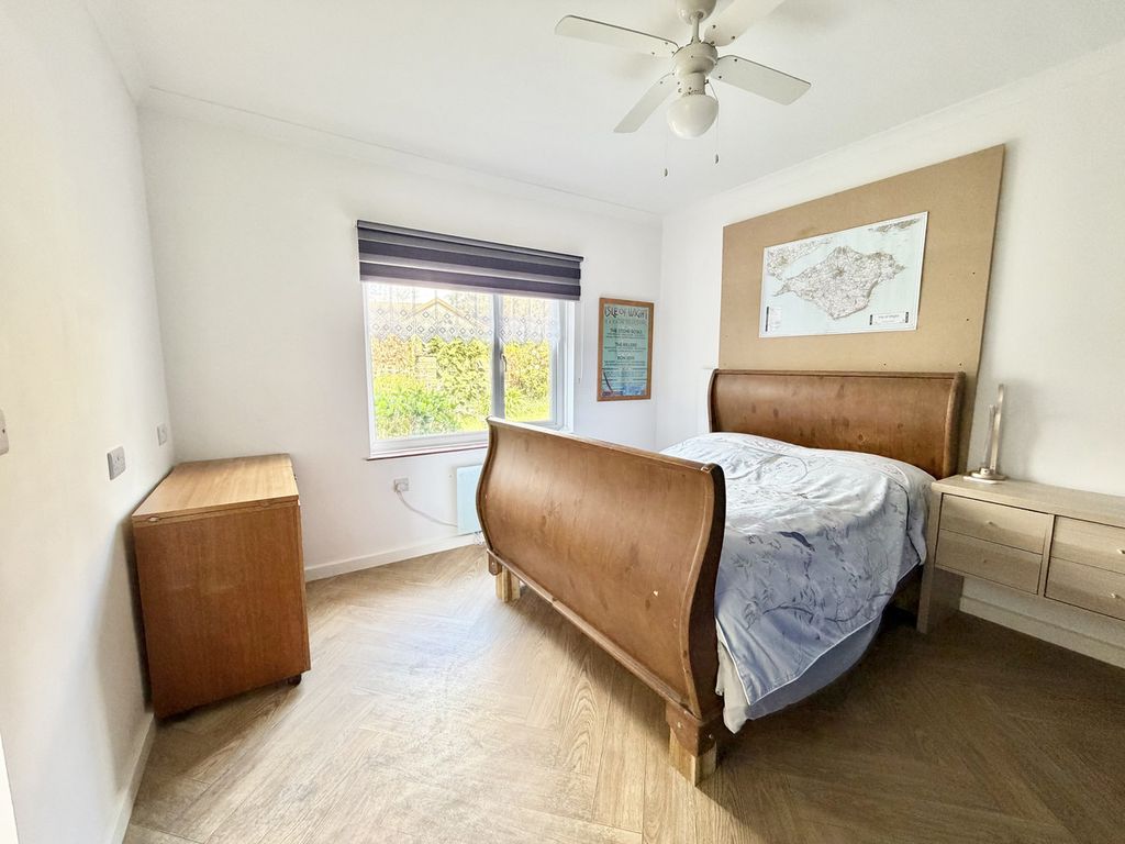 Additional image 12 of 3 bed bungalow for saleMadeira Lane, Freshwater PO40