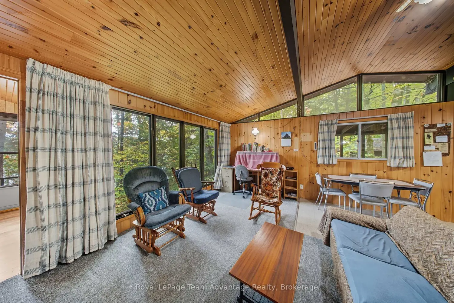 256 Dunchurch Estates Road photo 3