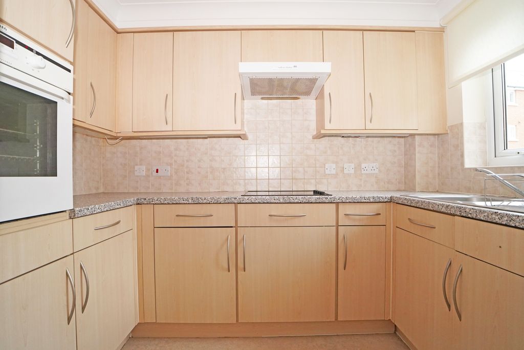 Additional image 3 of 2 bed flat for saleCobbett Court, Highworth SN6