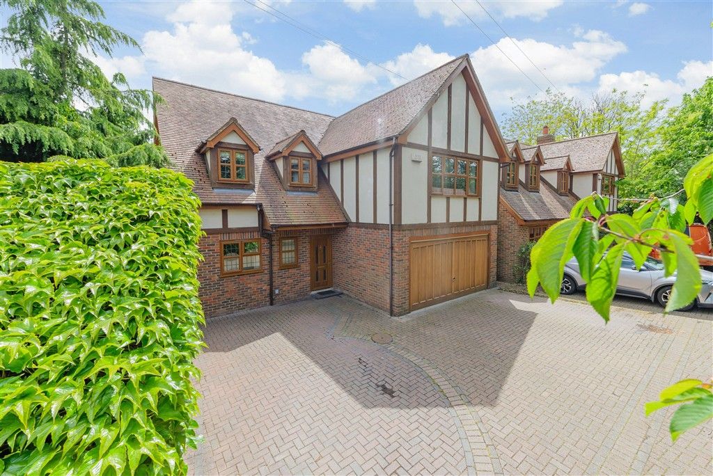 4 bed detached house for saleLower Higham Road, Chalk, Gravesend, Kent DA12