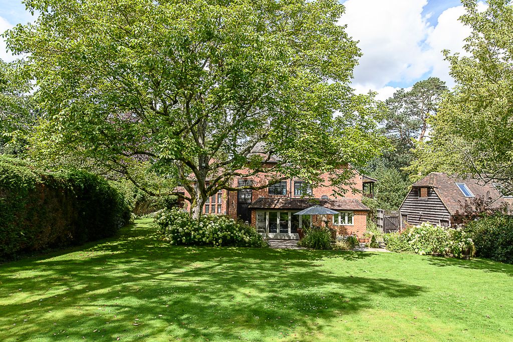 Additional image 29 of 5 bed detached house for salePitt Lane, Frensham, Farnham GU10