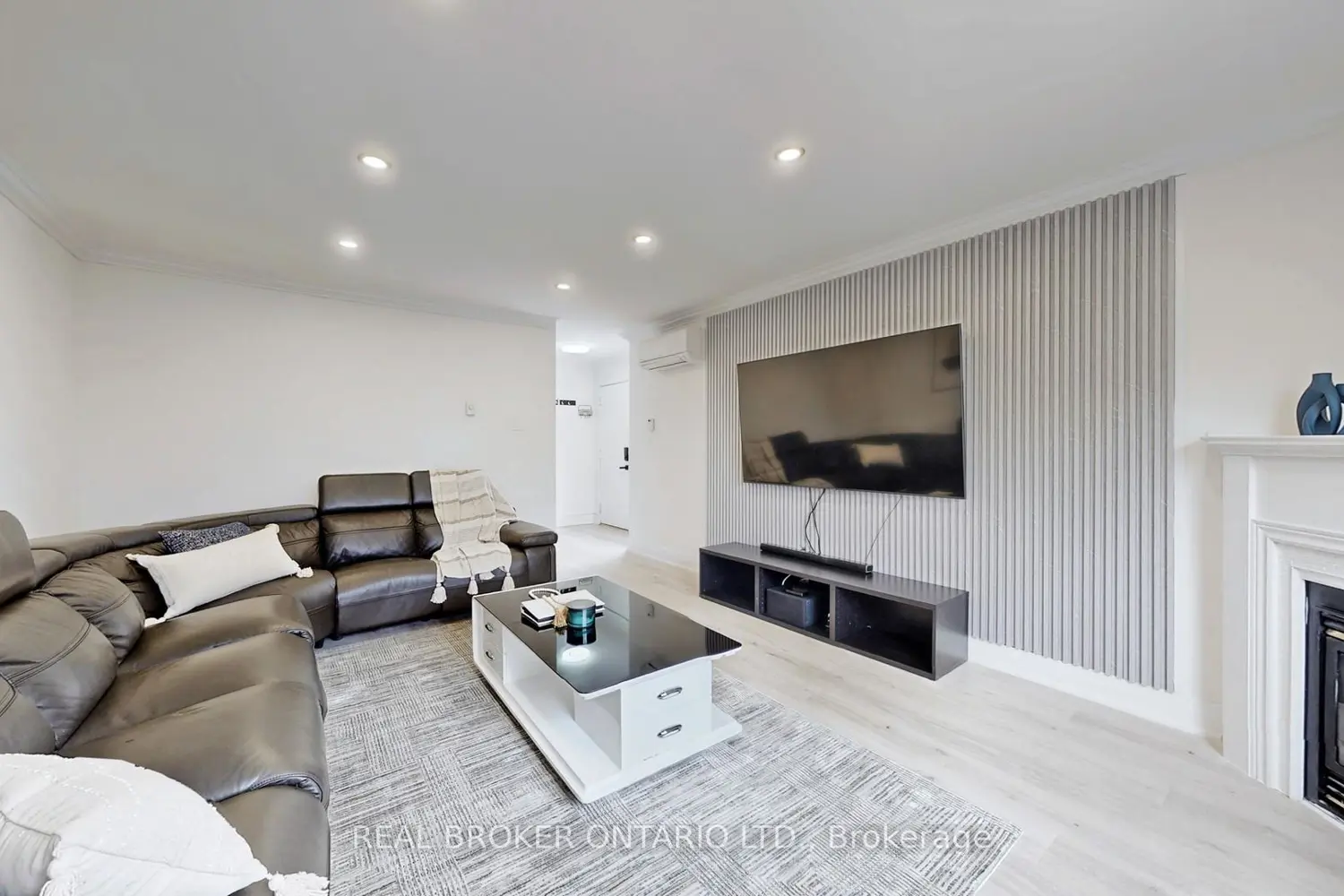 909 King Street 26