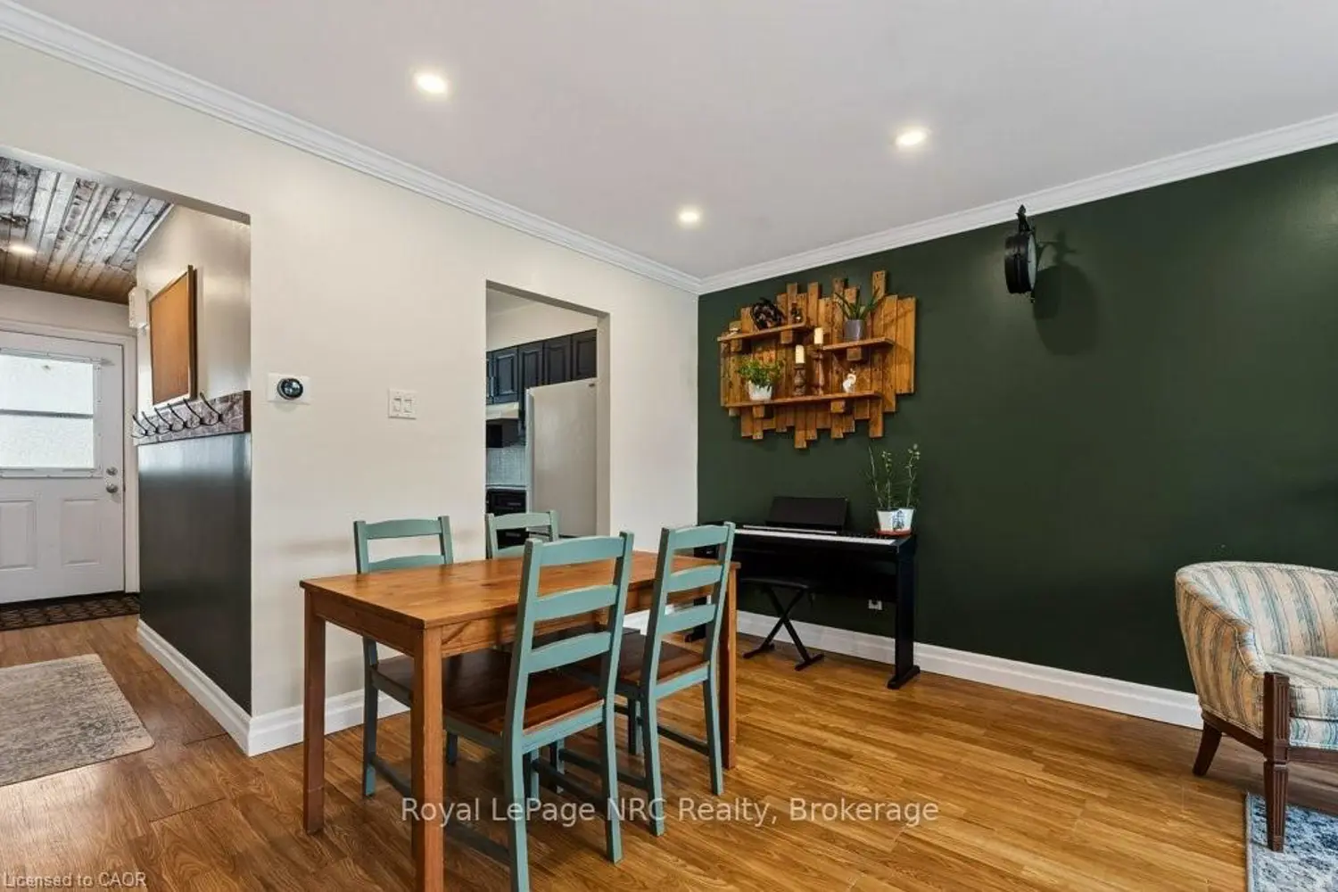 158 Dufferin Avenue photo 5