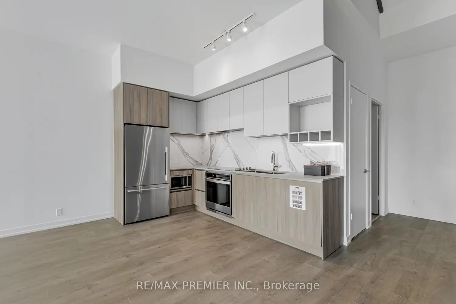 7 Buttermill Avenue Th17 photo 4