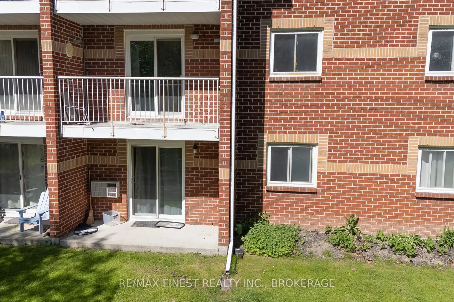 561 Armstrong Road 115 photo 2