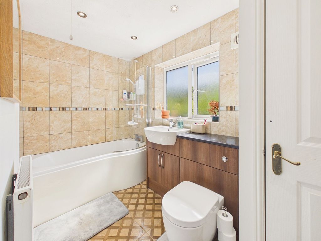 Additional image 4 of 3 bed detached house for saleThornhill Close, Gateshead NE11