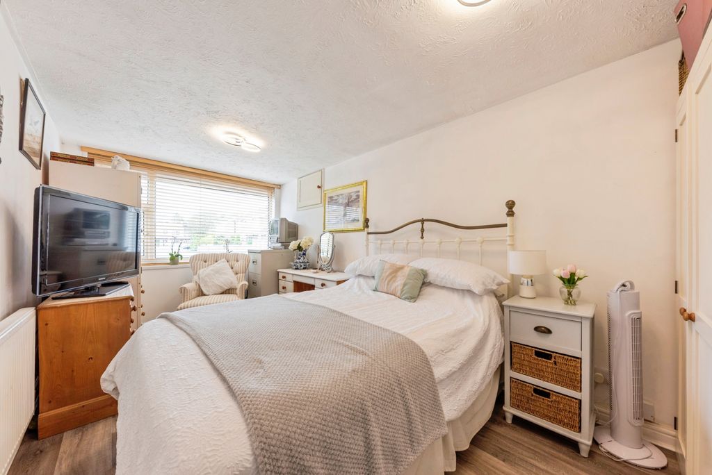 Additional image 9 of 5 bed detached house for saleMeadowdale Crescent, Grantham NG31