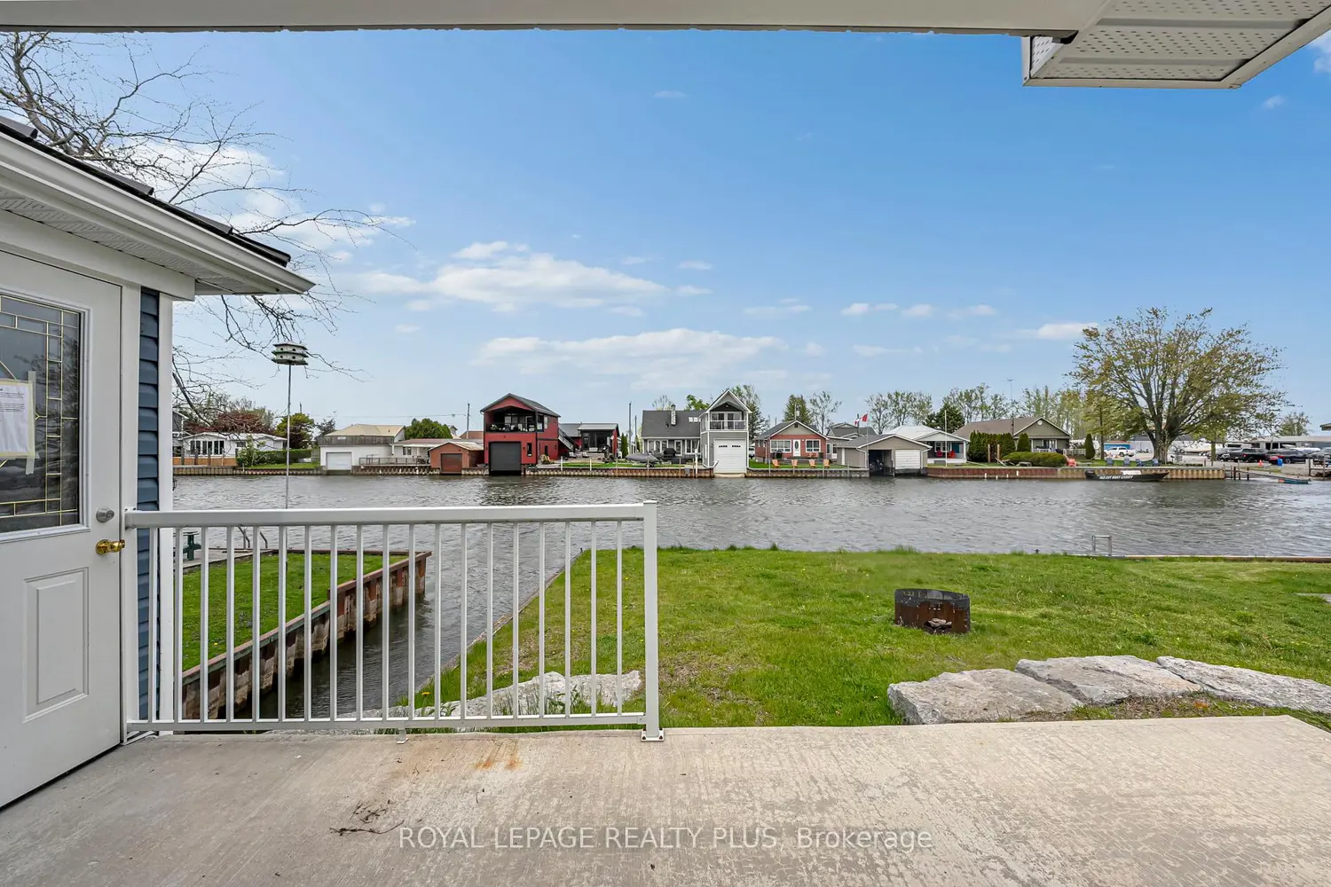 36 Dickinson Avenue photo 2