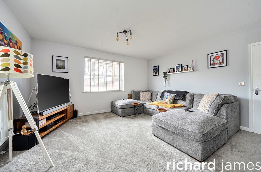 Additional image 3 of 2 bed flat for saleTruscott Avenue, Redhouse, Redhouse SN25