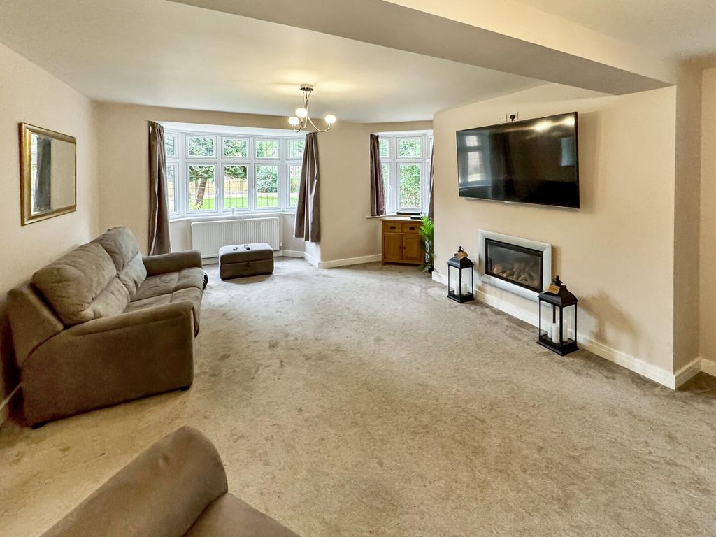 Additional image 6 of 6 bed detached house for saleManthorpe Road, Grantham NG31