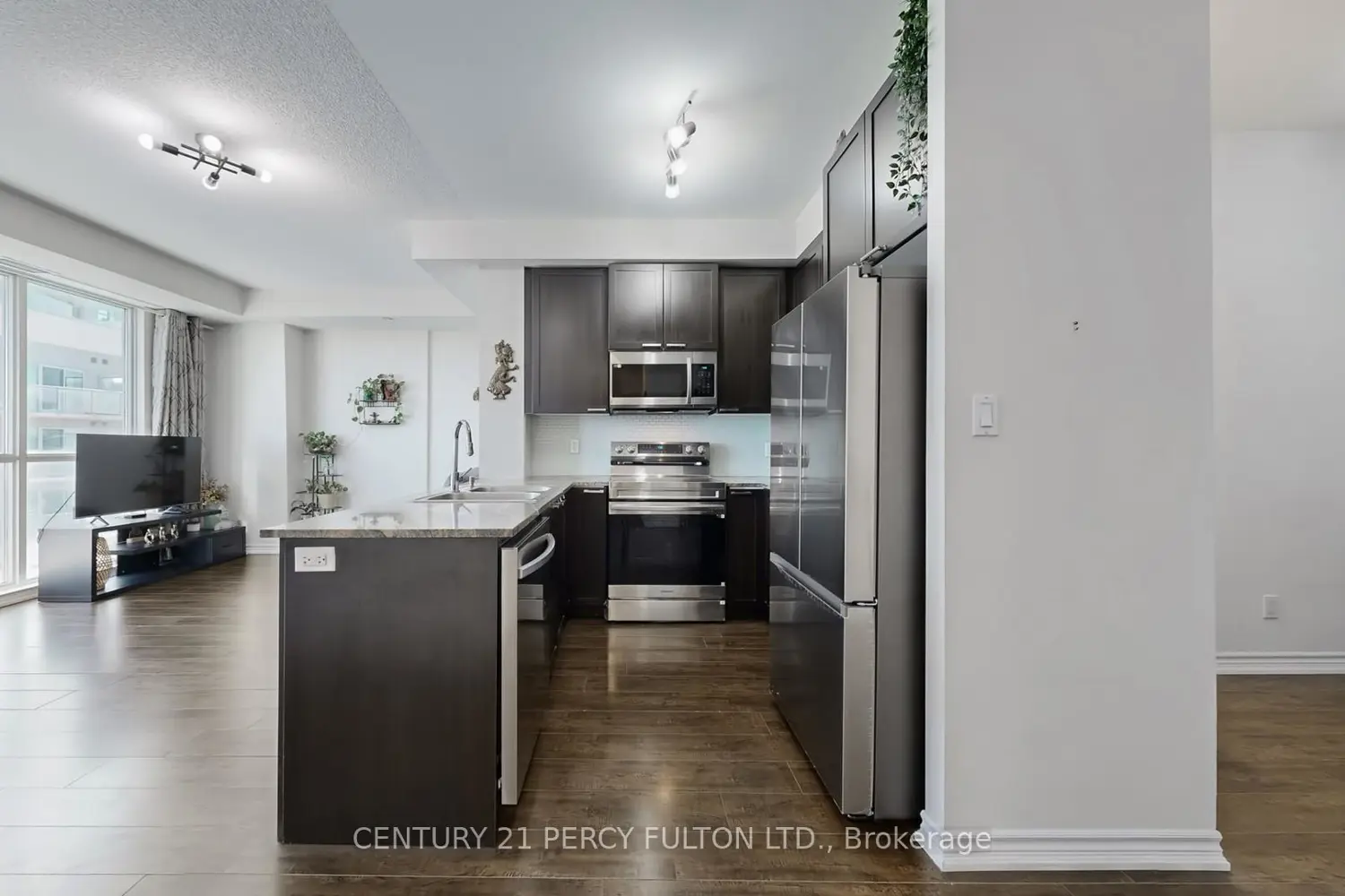 Additional image 9 of 1328 Birchmount Road 802