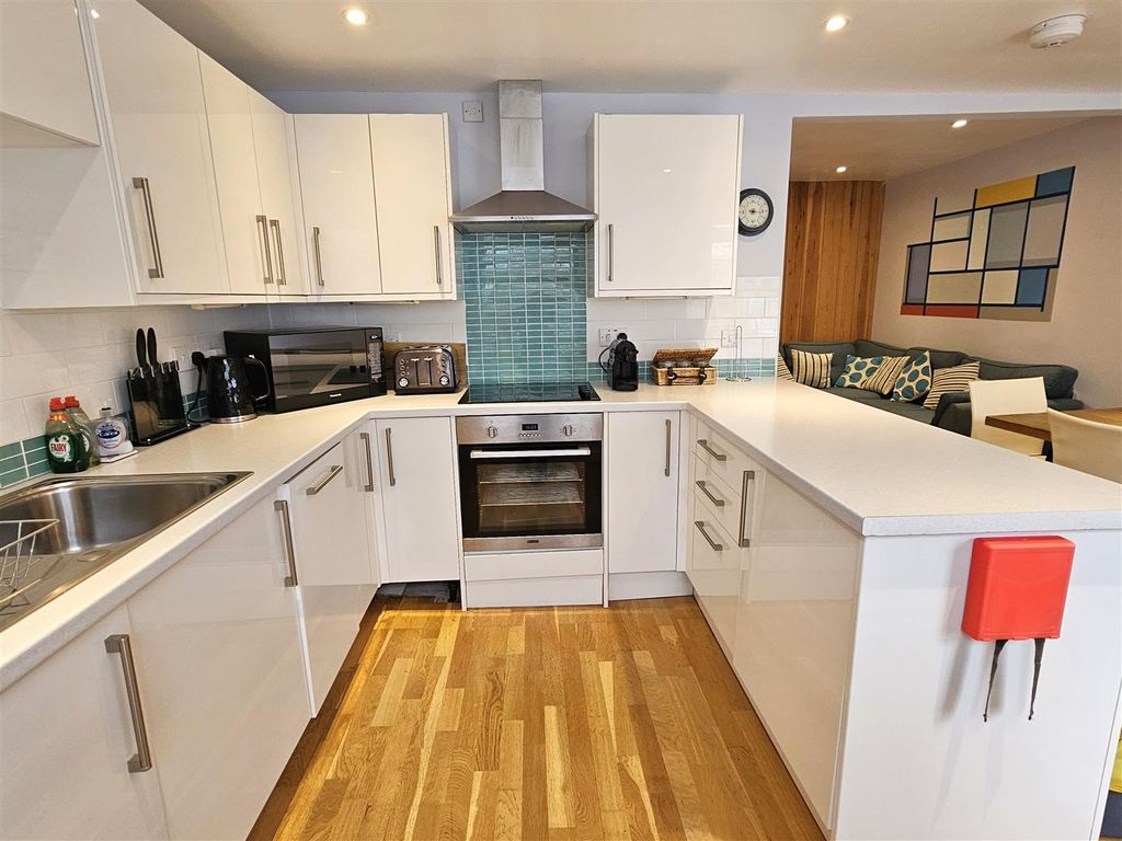 Additional image 4 of 3 bed maisonette for saleWebb Street, Fowey PL23