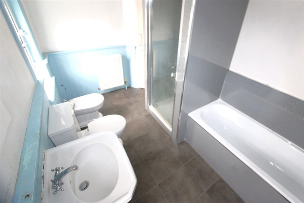Additional image 18 of 3 bed semi-detached house for saleStuart Road, Gillingham ME7