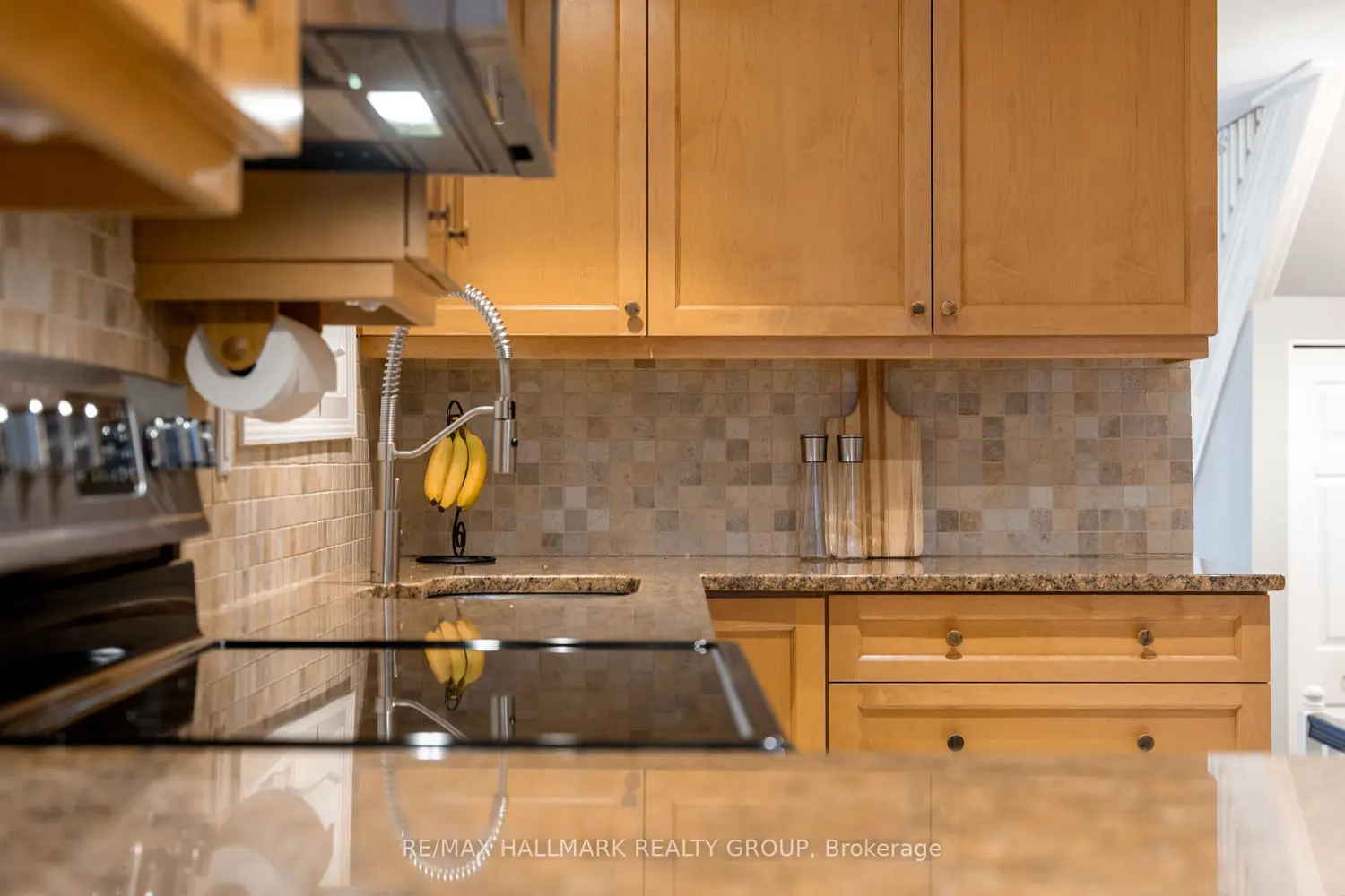 417 Daly Avenue photo 5