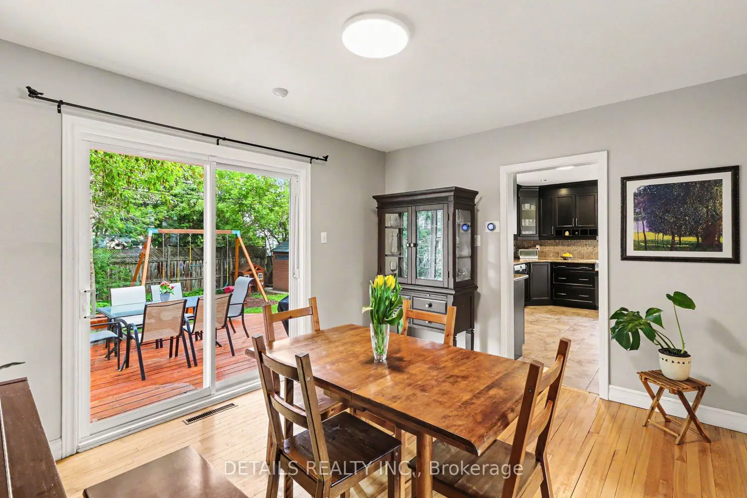 805 Smyth Road photo 4