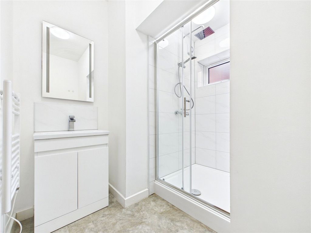 Additional image 7 of 2 bed flat for saleHigh Road West, Felixstowe, Suffolk IP11