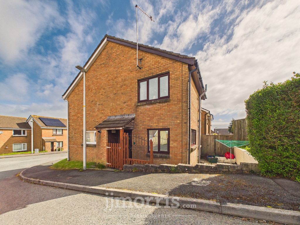 1 bed semi-detached house for sale7 Tlysfan, Penwallis, Fishguard, Pembrokeshire SA65