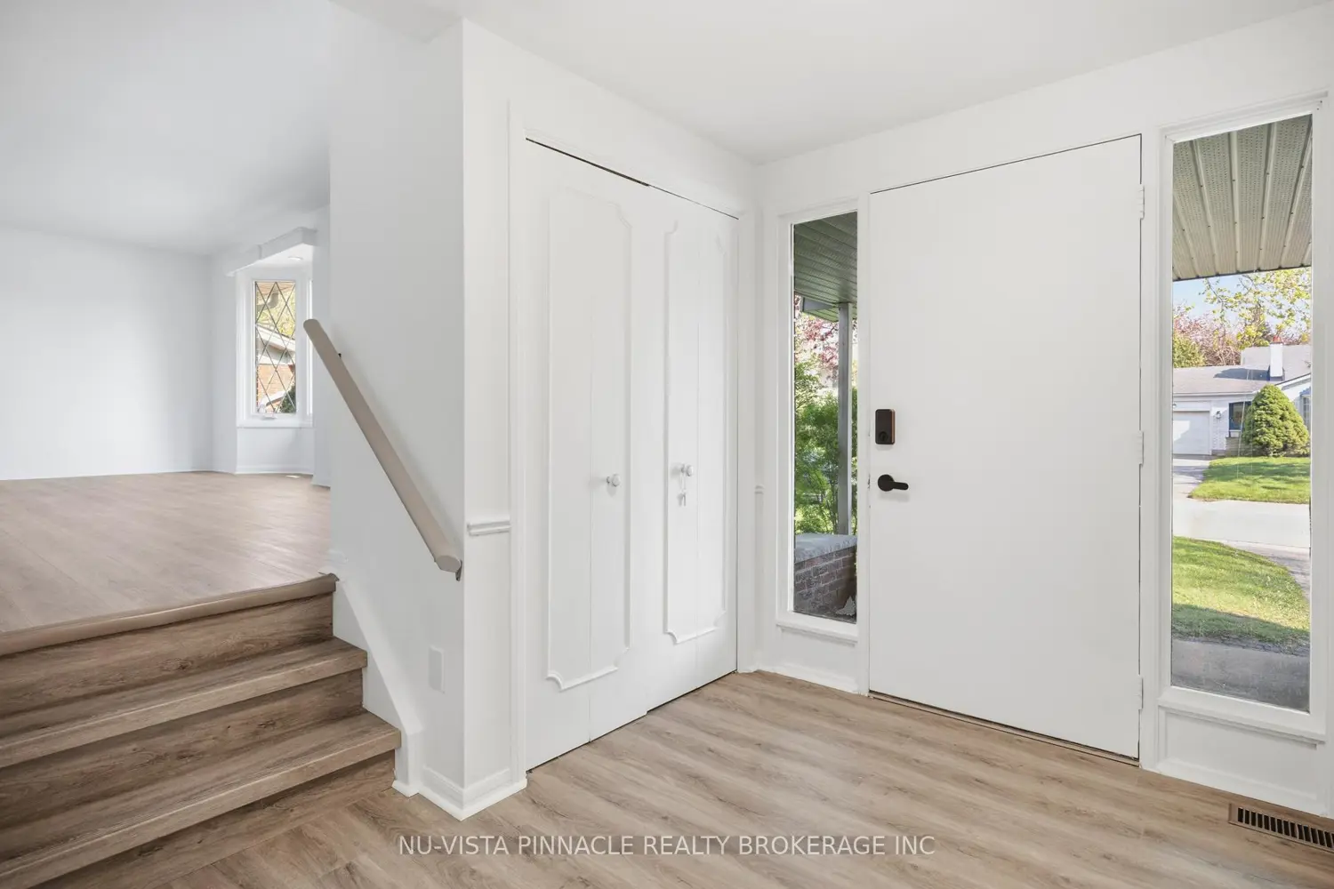 42 Milford Crescent photo 2