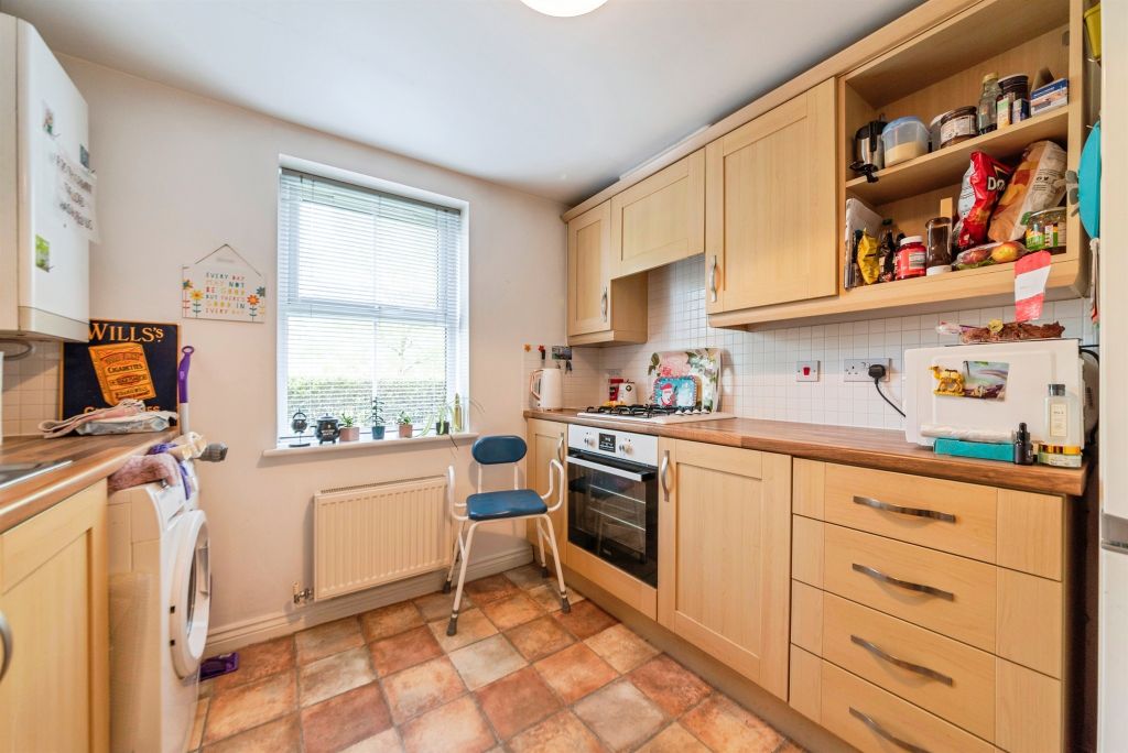 Additional image 6 of 2 bed flat for saleElvaston Court, Grantham NG31