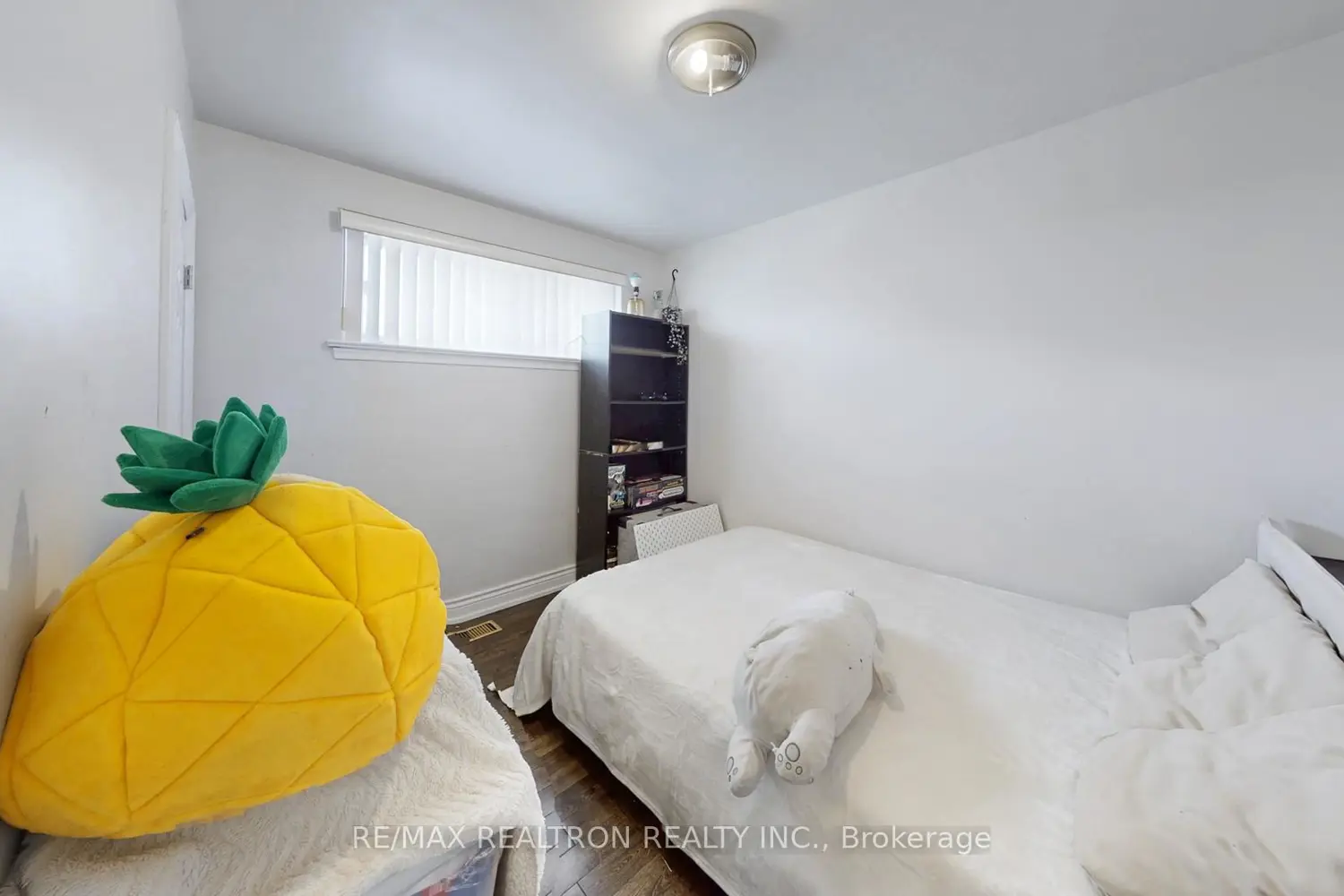 Additional image 11 of 132 Porchester Drive