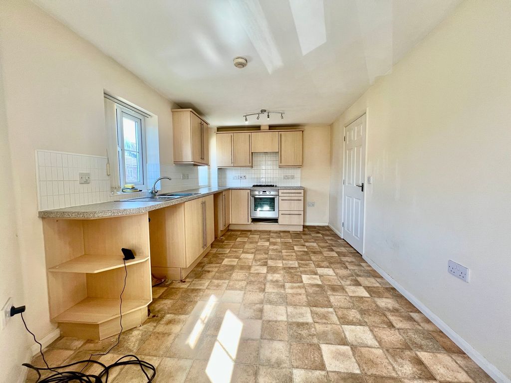 Additional image 3 of 2 bed flat for saleOrmonde Close, Grantham NG31