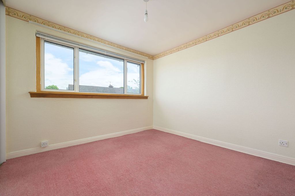 Additional image 15 of 4 bed semi-detached house for sale39 Oxgang Road, Grangemouth FK3