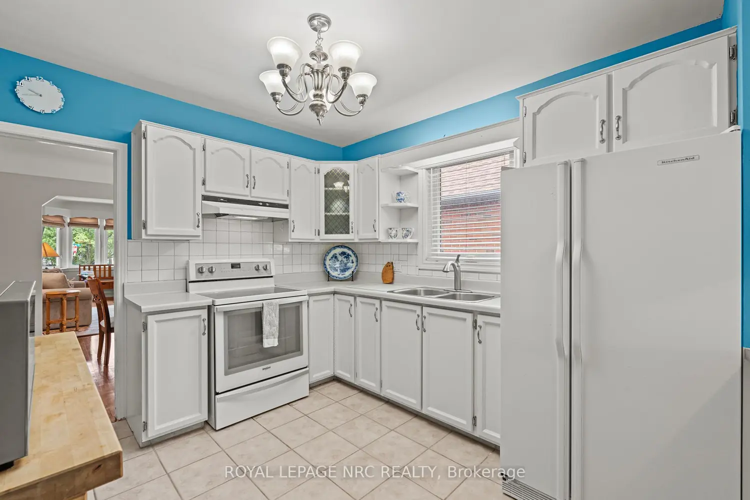 81 Belvidere Avenue photo 3