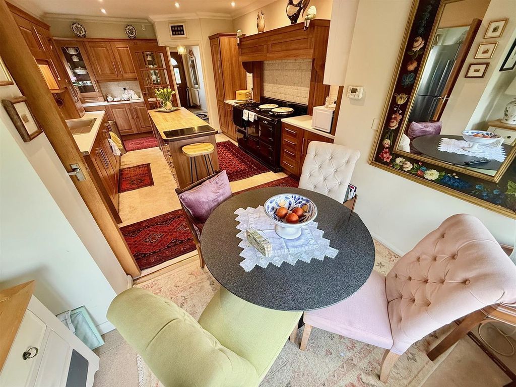 Additional image 22 of 4 bed detached house for saleMarine Crescent, Great Yarmouth NR30