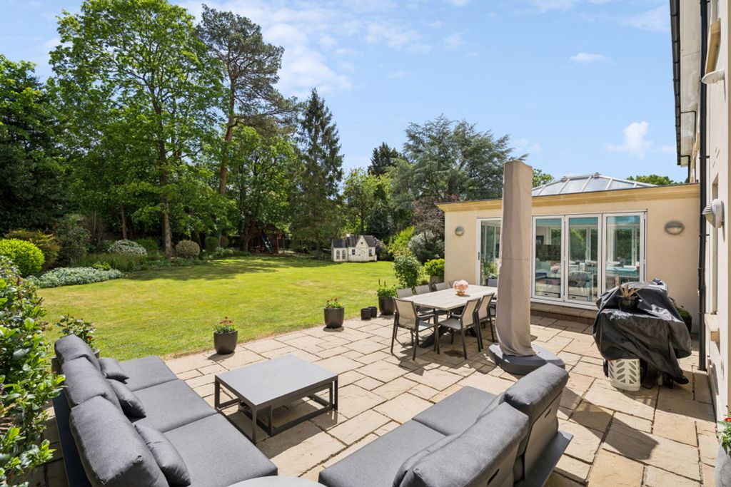 Additional image 19 of 7 bed detached house for saleCamp Road, Gerrards Cross SL9
