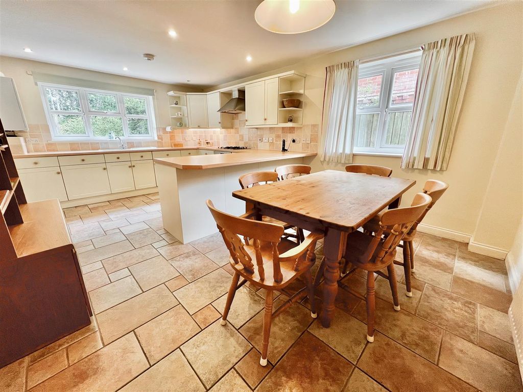 Additional image 2 of 5 bed detached house for saleFreshwater, Isle Of Wight PO40
