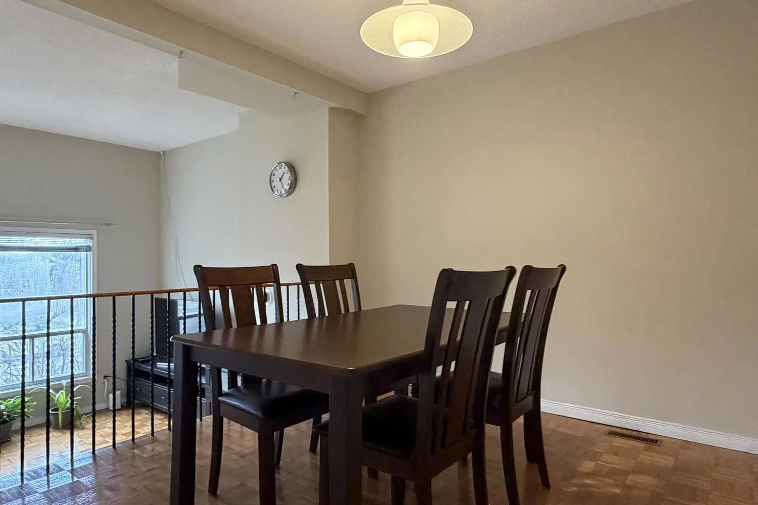 Additional image 5 of 1121 Sandhurst Circle 35