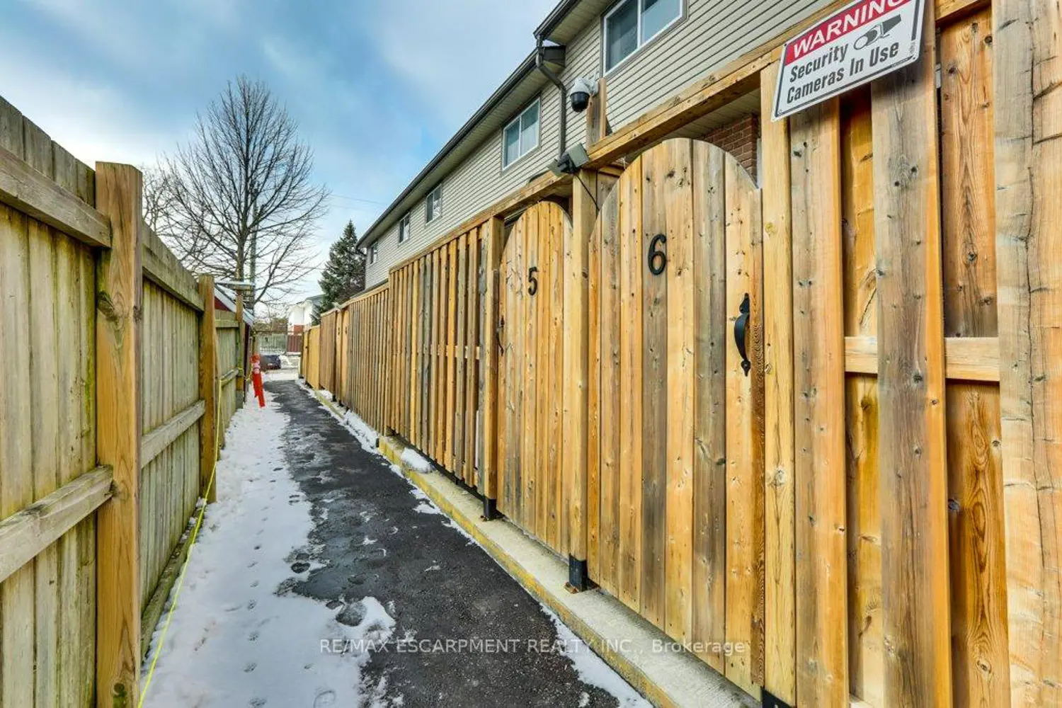 Additional image 19 of 900 James Street 5