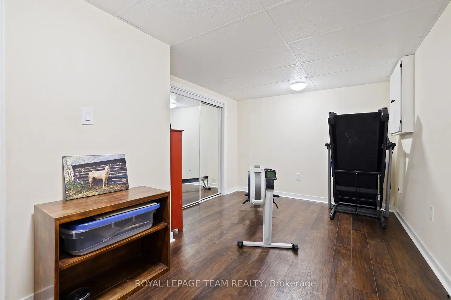 Additional image 8 of 2942 Fairlea Crescent