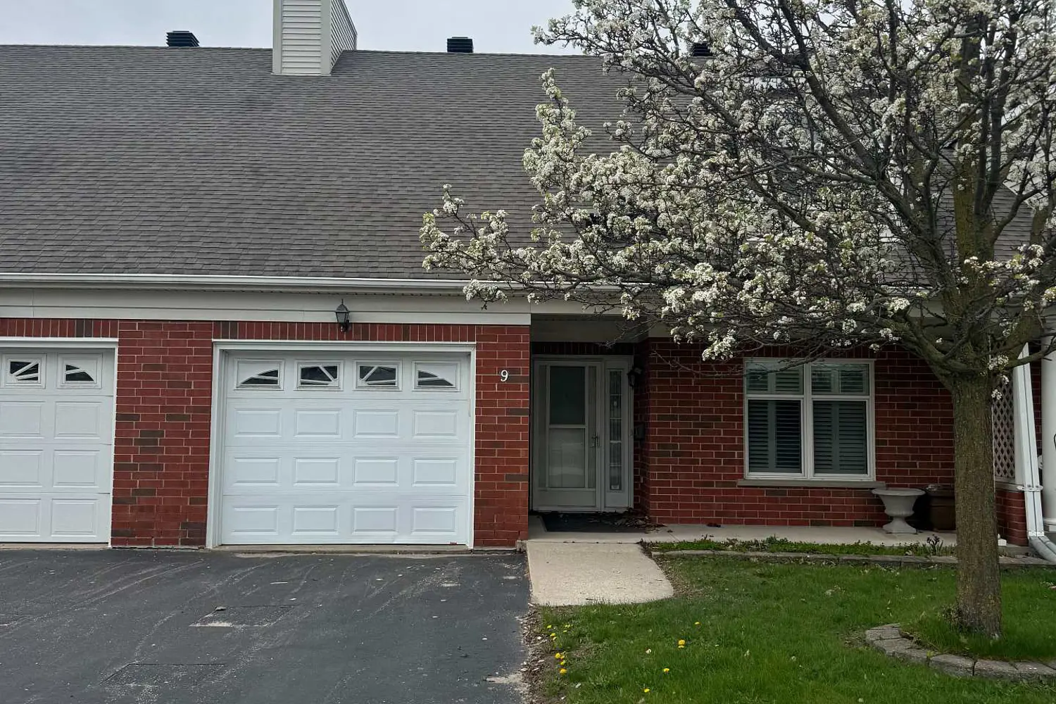 2705 Kingsway Drive 9