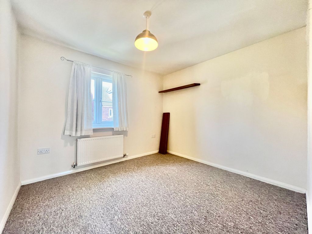 Additional image 6 of 2 bed flat for saleOrmonde Close, Grantham NG31