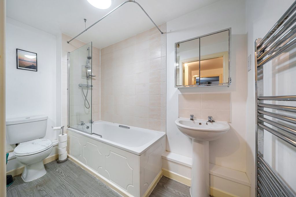 Additional image 6 of 1 bed flat for salePalmer Road, Faringdon, Oxfordshire SN7