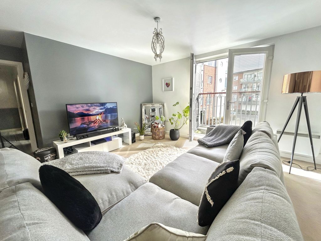 Additional image 6 of 2 bed flat for saleWorsdell Drive, Gateshead NE8